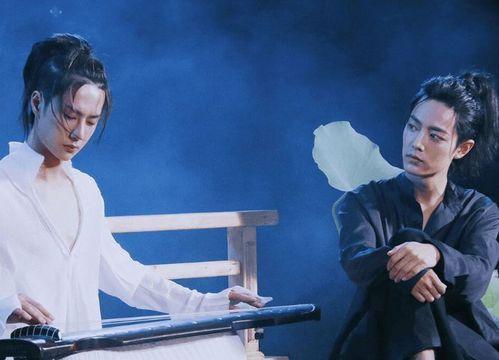 吃瓜双男主娱乐圈,娱乐圈双男主的甜蜜较量